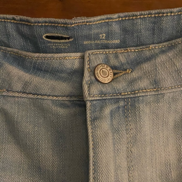 Old Navy Denim Shorts - Picture 2 of 4